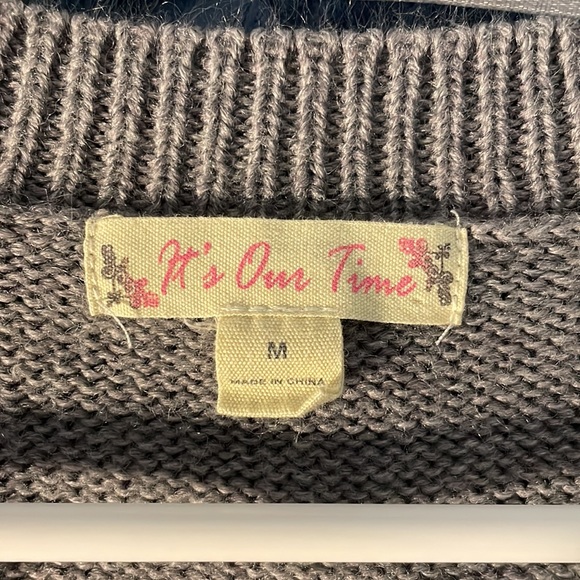 sweater vest, lightly used, worm maybe 4 times - Picture 3 of 3